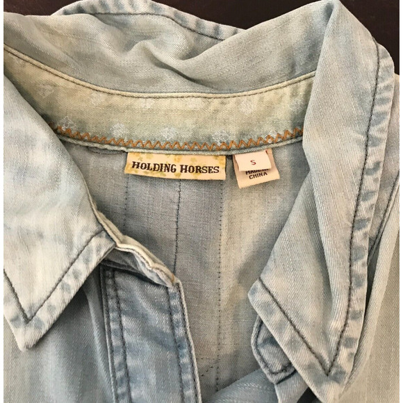 Anthropologie Holding Horses Bleached Chambray Denim Button Shirt - Size Small - Picture 11 of 16